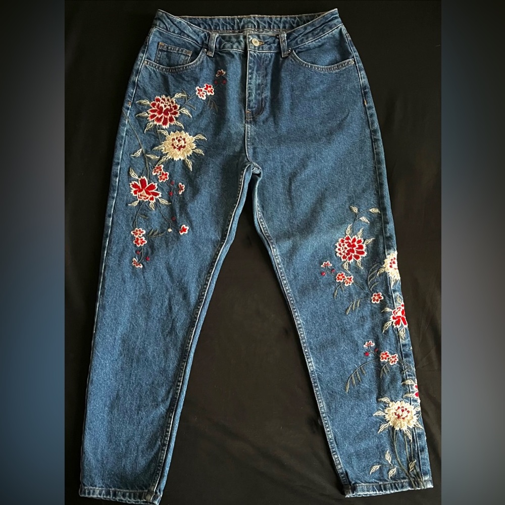 Hand Sewn Flowers, W32 L28